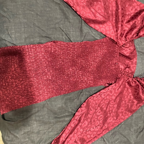 Elegant Dress for Cocktail Night- Only Worn Once - Picture 3 of 5